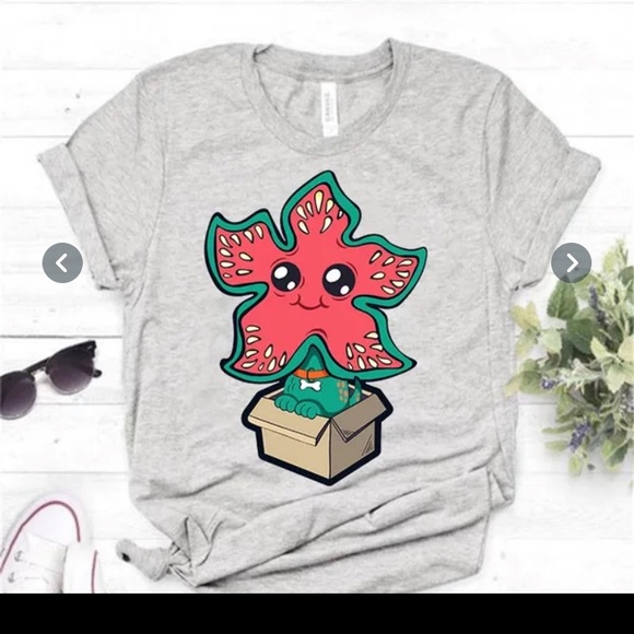 STRANGER THINGS TEE SHIRT 👚 - Picture 1 of 7